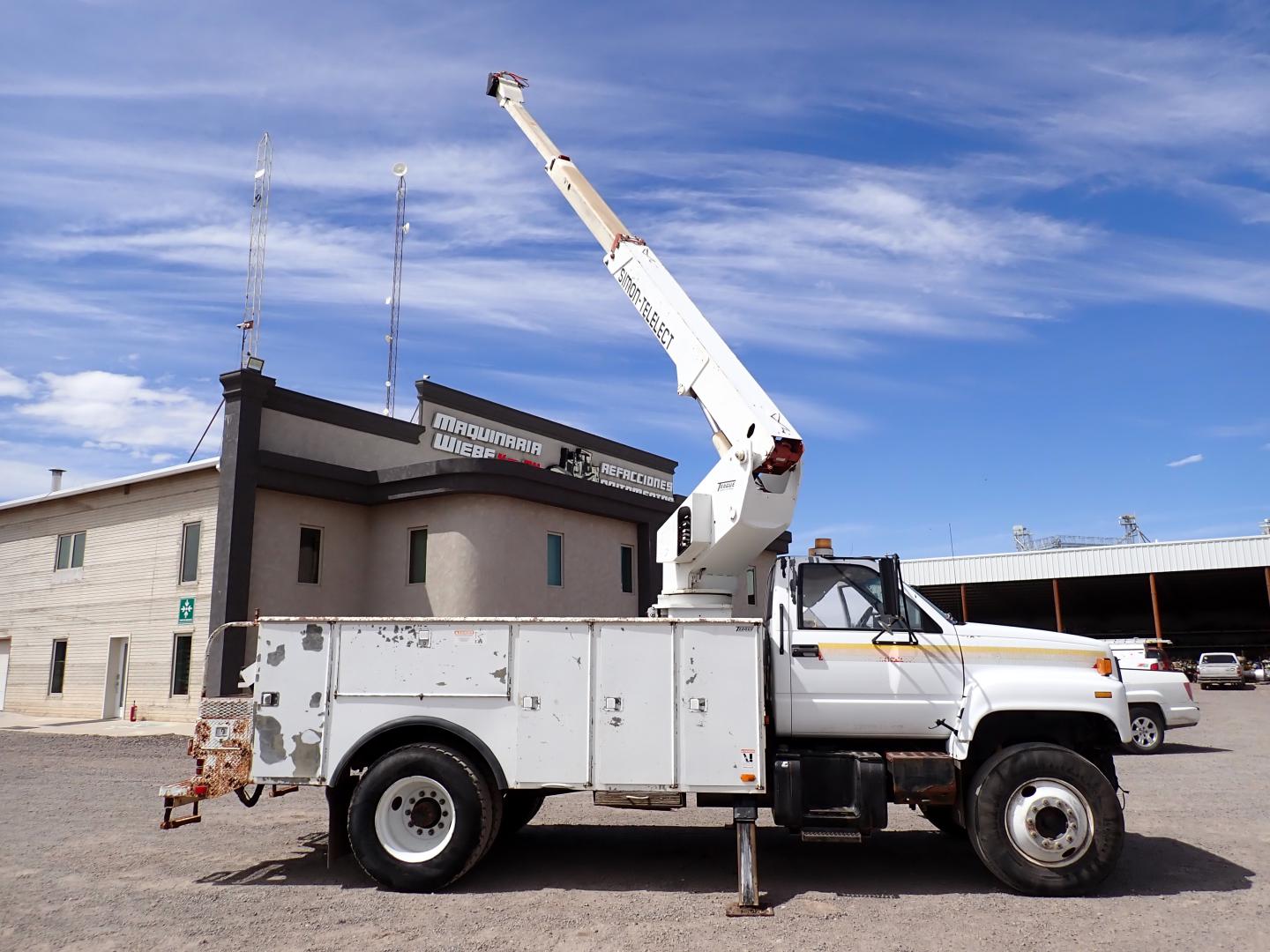 CAMION CANASTILLA